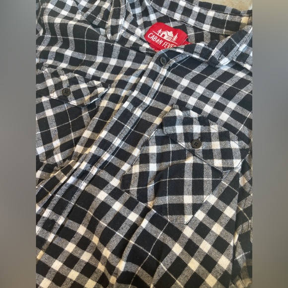 cabin fever plaid, worn once for pictures only - Picture 3 of 5